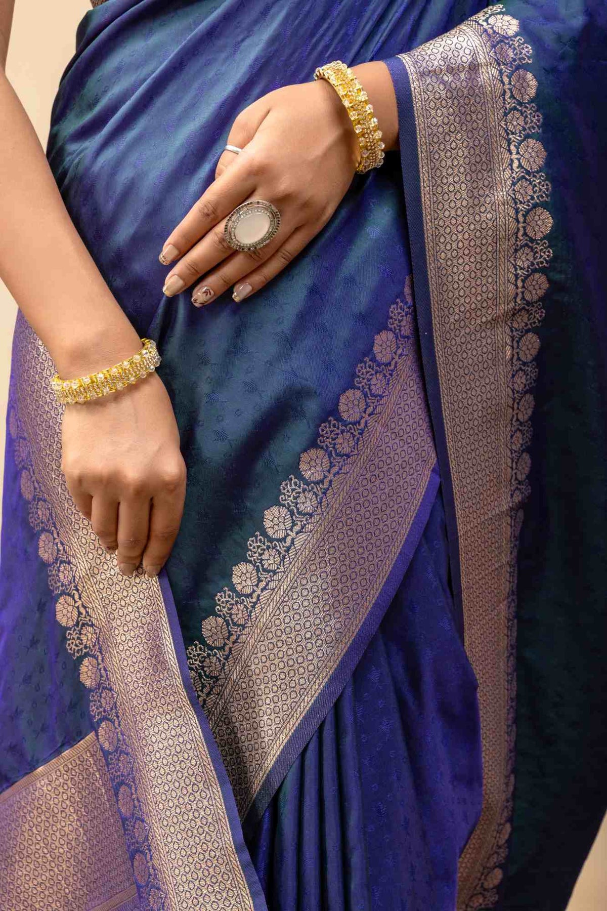 Traditional Kanjivaram Style Deep Blue Soft Silk Saree with All-Over Self Jacquard Weaving & Blouse Piece